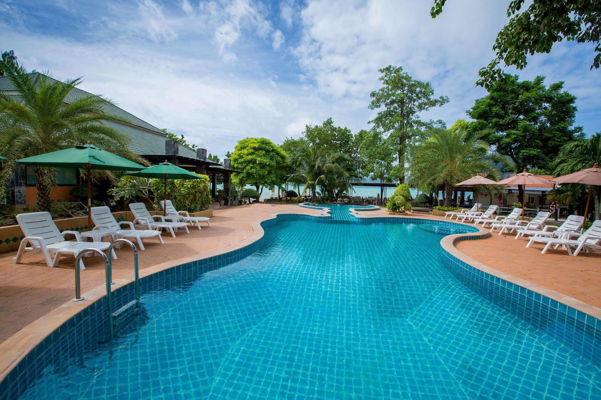 Phi Phi Andaman Beach Resort-Sha Plus Екстер'єр фото